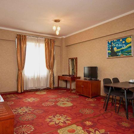 Ub City Hotel Уланбатар Екстериор снимка